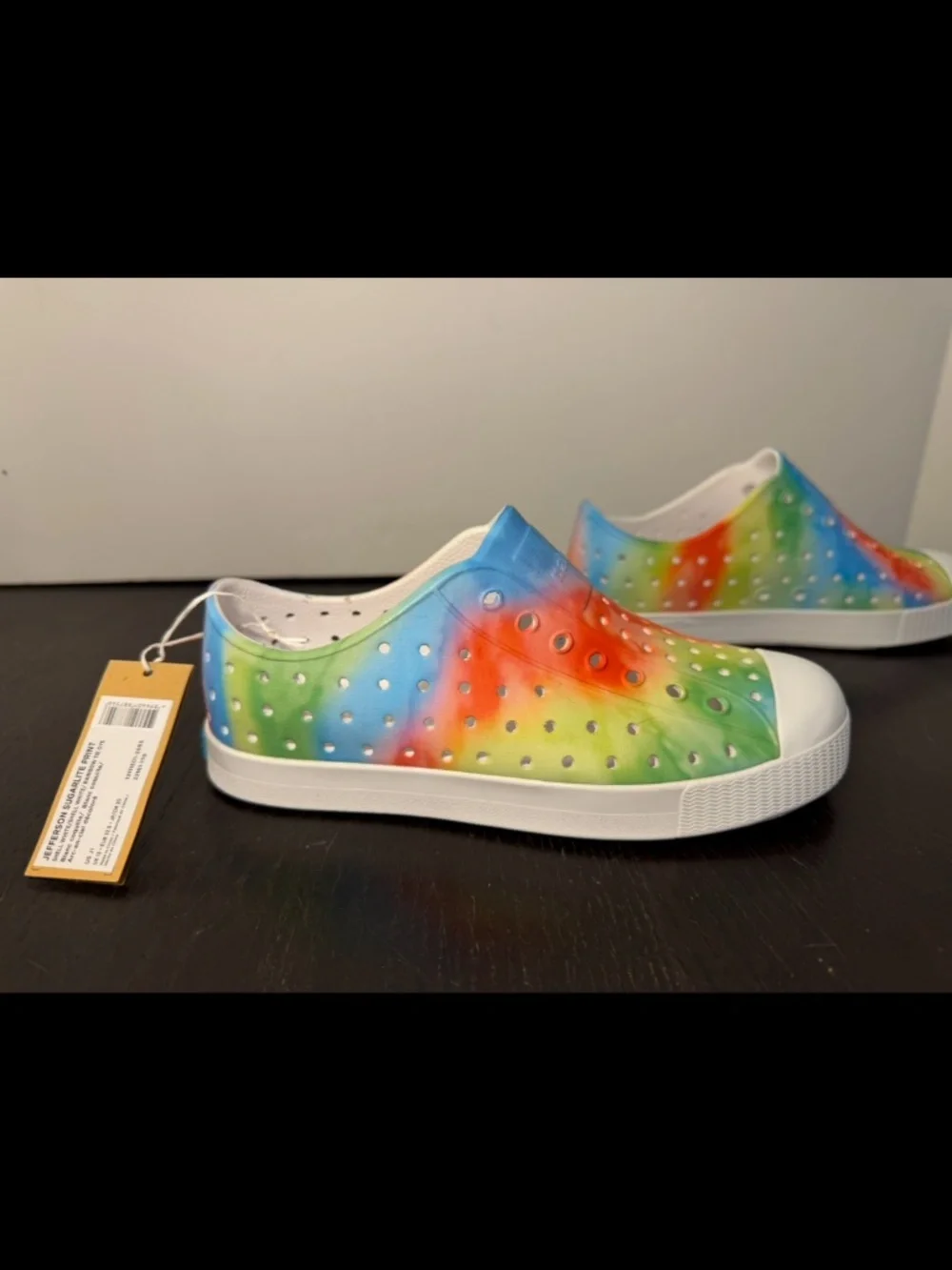 Native Jefferson Print Shoes Rainbow Multi Tie Dye Big Kids US J1/EU 32.5